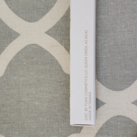 Flekk Silkk Mascara with Collagen - Picture 5 of 14